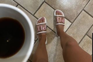 Krystal Bee feet photo 10