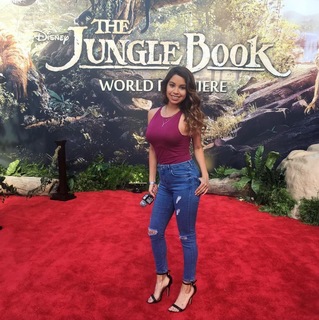 Krystal Bee feet photo 2