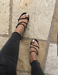 Krystal Bee feet photo 8