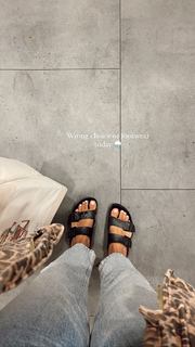 Krystal Bee feet photo 1