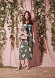 Krystal Jung feet photo thumbnail