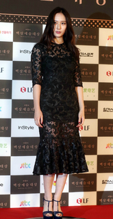 Krystal Jung feet photo thumbnail