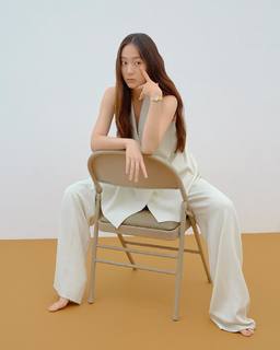 Krystal Jung feet photo thumbnail