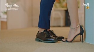 Krystal Jung feet photo thumbnail