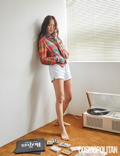 Krystal Jung feet photo thumbnail