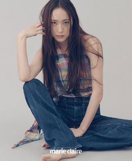 Krystal Jung feet photo thumbnail