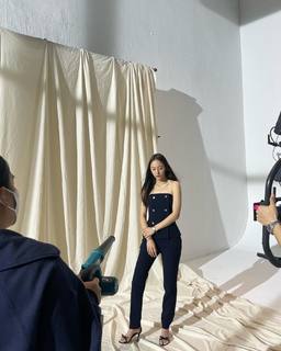 Krystal Jung feet photo thumbnail