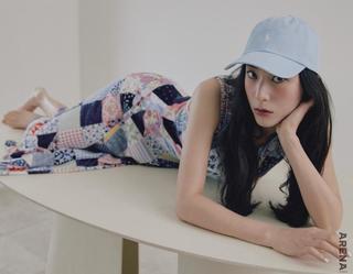 Krystal Jung feet photo thumbnail