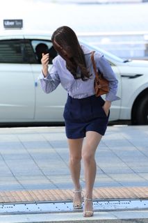 Krystal Jung feet photo thumbnail