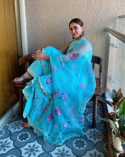 Krystel D'Souza feet photo 7