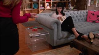 Krysten Ritter feet photo thumbnail