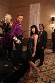 Krysten Ritter feet photo thumbnail