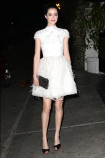 Krysten Ritter feet photo thumbnail