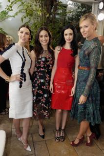 Krysten Ritter feet photo thumbnail