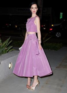 Krysten Ritter feet photo thumbnail