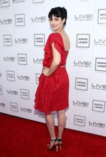 Krysten Ritter feet photo thumbnail