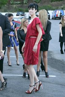 Krysten Ritter feet photo thumbnail