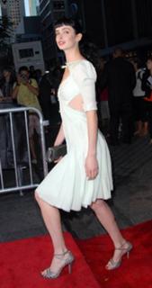 Krysten Ritter feet photo thumbnail