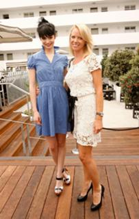 Krysten Ritter feet photo thumbnail