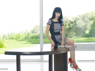 Krysten Ritter feet photo thumbnail