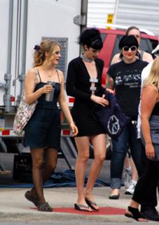 Krysten Ritter feet photo thumbnail