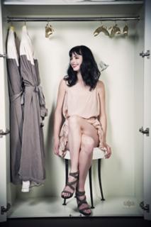 Krysten Ritter feet photo thumbnail