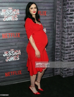 Krysten Ritter feet photo thumbnail