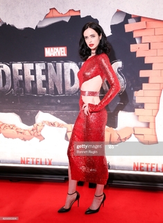 Krysten Ritter feet photo thumbnail