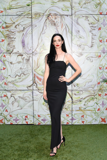 Krysten Ritter feet photo thumbnail