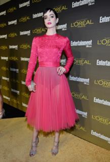 Krysten Ritter feet photo thumbnail