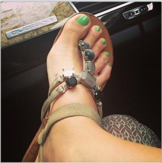 Kseniya Sobchak feet photo thumbnail