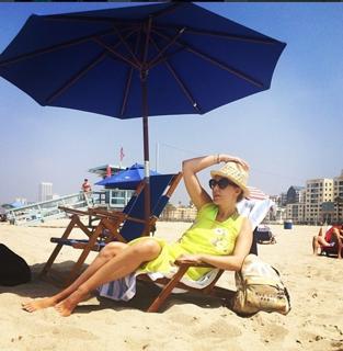 Kseniya Sobchak feet photo thumbnail