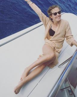 Kseniya Sobchak feet photo thumbnail