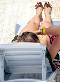 Kseniya Sobchak feet photo thumbnail