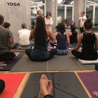 Kseniya Sobchak feet photo thumbnail