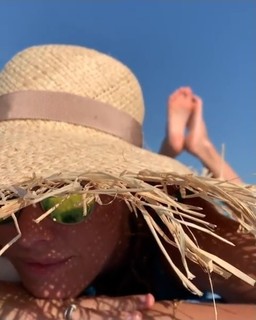 Kseniya Sobchak feet photo thumbnail