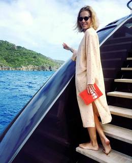 Kseniya Sobchak feet photo thumbnail