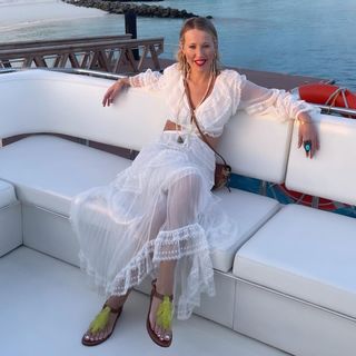 Kseniya Sobchak feet photo thumbnail