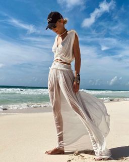 Kseniya Sobchak feet photo thumbnail