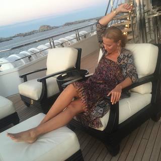 Kseniya Sobchak feet photo thumbnail