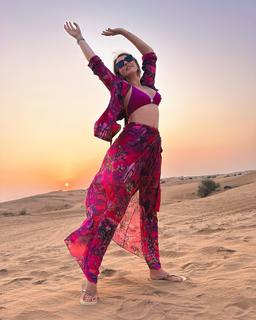 Kseniya Sobchak feet photo thumbnail