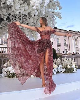 Kseniya Sobchak feet photo thumbnail