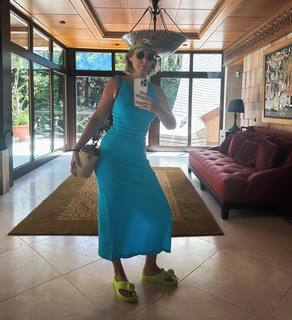 Kseniya Sobchak feet photo thumbnail