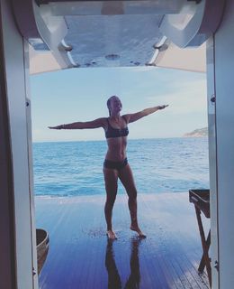 Kseniya Sobchak feet photo thumbnail