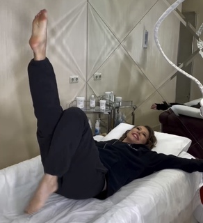 Kseniya Sobchak feet photo thumbnail