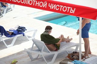Kseniya Sobchak feet photo thumbnail