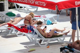 Kseniya Sobchak feet photo thumbnail