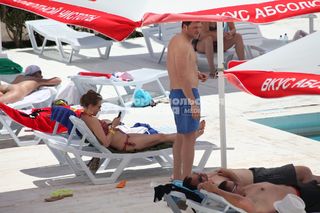 Kseniya Sobchak feet photo thumbnail