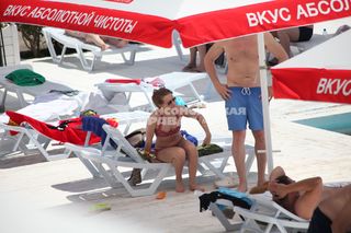 Kseniya Sobchak feet photo thumbnail