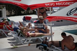 Kseniya Sobchak feet photo thumbnail